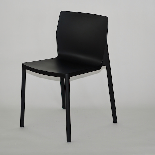 omode-schweiz-möbel-outlet-stühle-kristalia-lp-schwarz